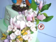 Tort Fantezie de primavara cu magnolii 3